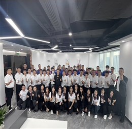 廣佛肇運(yùn)營(yíng)中心